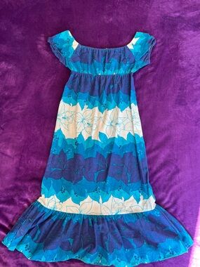 Vintage Hawaiian Muumuu Dress Size S/M Blue Floral Off-Shoulder Midi Dress